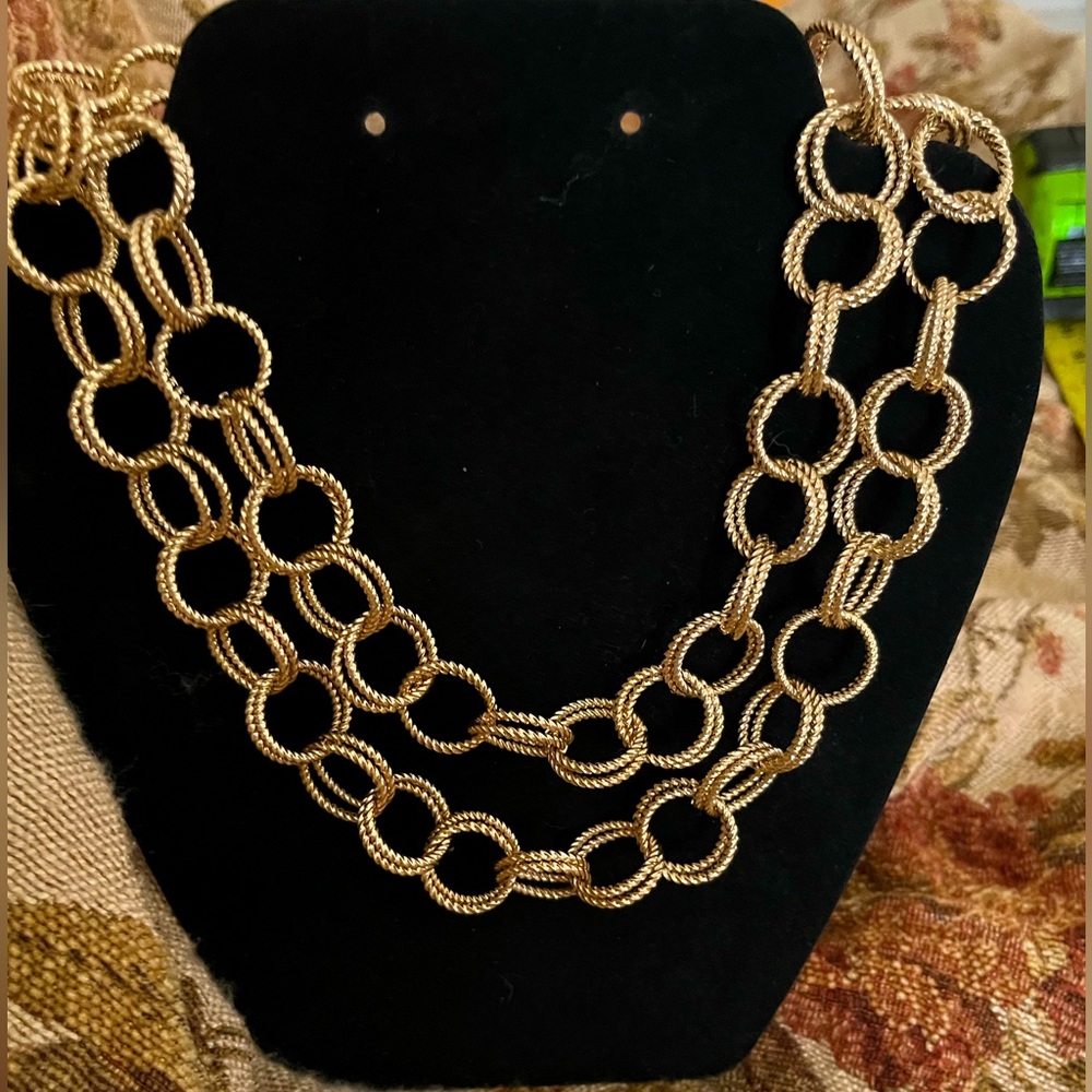 NWOT Betsey Johnson Gold Loop Long Necklace
